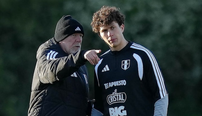 Fabio Gruber y el recuerdo de Pizarro, Paolo y Farfán en la Bundesliga