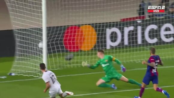 ¡Con una gran definición! Gol Sudakov en el 2-1 de Barcelona vs. Shakhtar. (Video: ESPN)