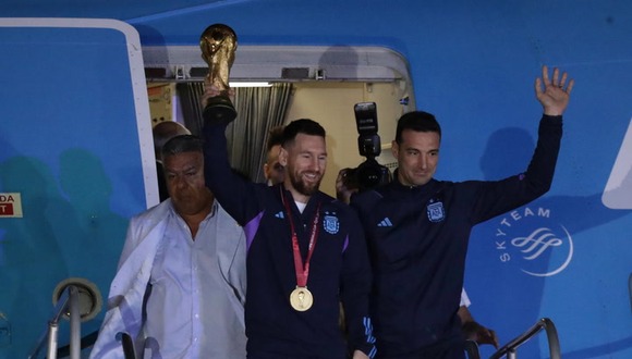 Así fue la llegada de Argentina a Ezeiza tras coronarse campeón del mundo en Qatar 2022. (Video: EFE)