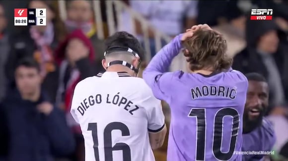 Lesión de Mouctar Diakhaby en Real Madrid vs. Valencia. (Video: ESPN)