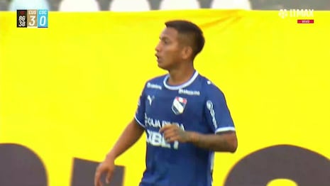 ¡Golazo de Távara! Sporting Cristal descuenta ante Cusco FC con un tiro libre