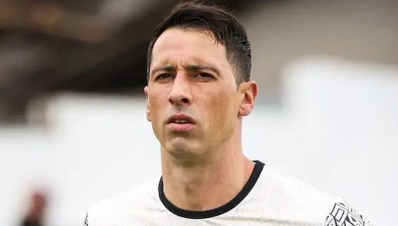 Sebastián Britos llegó a Lima junto al plantel de Universitario. (Video: Latina Deportes)