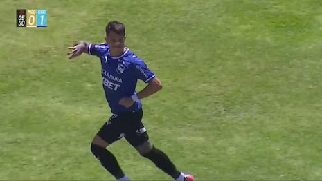 ¡En un abrir y cerrar de ojos! Golazo de Santiago González para el 1-0 de Sporting Cristal vs. CD Moquegua