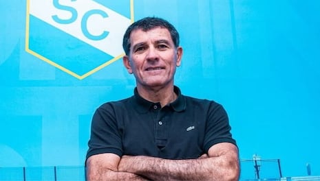 Gustavo Zevallos sobre disputar la Liga 1 y la Copa Libertadores: “No es tan sencillo como muchos piensan”