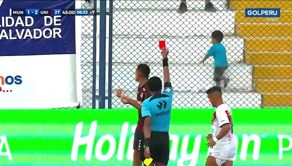Alex Valera recibió tarjeta roja en el Universitario vs. Municipal. (Video: GOLPERU)