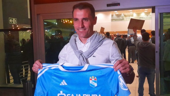 Guillermo Farré ha firmado contrato con Sporting Cristal hasta diciembre de 2025. (Foto: @raulchavezpa / Video: @percy_ramos)