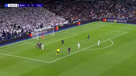 Vinicius Jr. le dio el cuarto gol al Real Madrid ante Salzburg. (Video: ESPN)