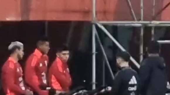 Miguel Trauco, Wilder Cartagena y Piero Quispe, realizan trabajo diferente al resto de La Bicolor. (Vídeo: Depor).