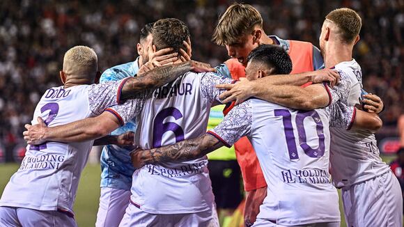 Olympiacos vs Fiorentina por la final de la Conference League. (Vídeo: @acffiorentina).