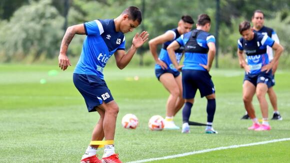 Costa Rica vs. El Salvador por la Copa Oro (Video: @LaSelecta_SLV).