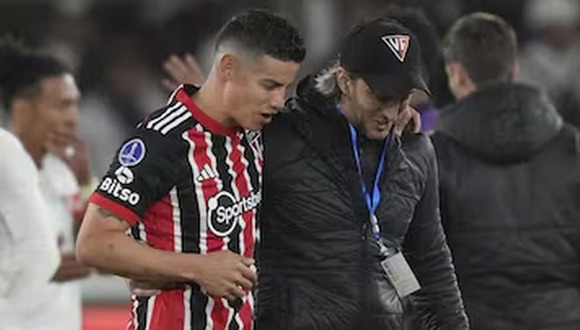 Luis Zubeldía se molestó cuando le tocaron el tema de James Rodríguez y su ausencia en Sao Paulo. (Video: Samuel Vargas)