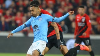 Con polémica revisión del VAR: el gol anulado a Bryan Reyna en Paranaense vs. Belgrano