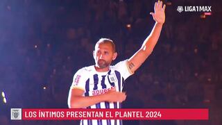 ‘Pirata’ del pueblo: la impresionante ovación a Barcos tras ser presentado en la Noche Blanquiazul