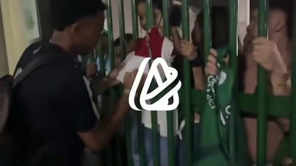La hinchada del Deportivo Cali agradeció a Pedro Gallese tras ser la figura del triunfo sobre Atlético Nacional. (Video: Area Sports Network)