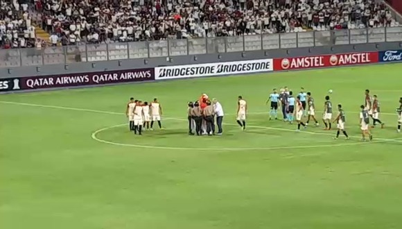 José Carvallo y su gesto con un hincha crema. (Video: José Marín)n)