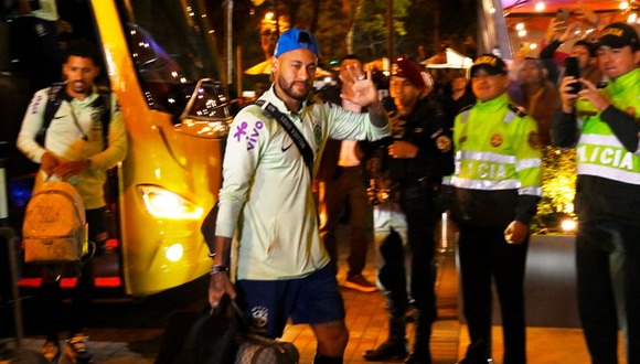 El plantel de Brasil llegó a Lima para el partido con Perú por las Eliminatorias 2026. (Video: DSports)