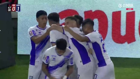 ¡Baldazo de agua fría! Gol de Valentín Robaldo para el 1-0 de Alianza Atlético vs Universitario