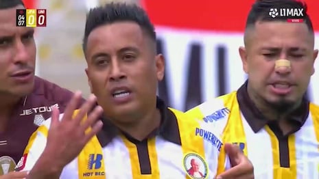 En apenas dos minutos: Christian Cueva fue expulsado en Juan Pablo II vs. Universitario