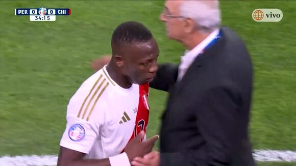 Luis Advíncula fue sustituido a los 34 minutos del partido entre Perú y Chile. (Vídeo: América TV).