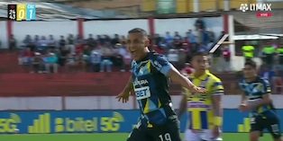 ¡Abusivo! Golazo de Yoshimar Yotún para el 1-0 de Sporting Cristal