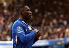 ¡La clavó en el ángulo! Golazo de Moisés Caicedo para el 1-0 de Chelsea vs. Liverpool