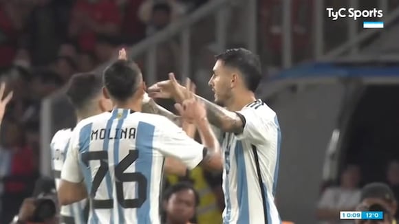 Leandro Paredes anota el 1-0 para Argentina ante Indonesia (Video TyC Sports)