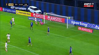 ¡Era el primero! Valera falló clara oportunidad para anotar el 1-0 de Universitario vs. Independiente del Valle