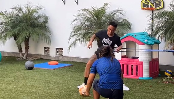 Cueva intensifica entrenamientos de cara al clásico (Video: Instagram)