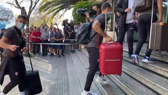 La Selección Peruana llegó al hotel de concentración en Barcelona. (Video: Daniel Apuy)