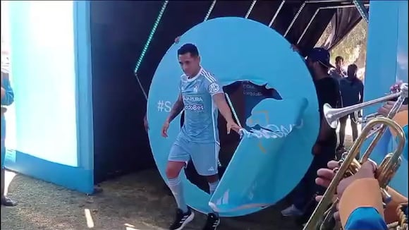 La nueva camiseta de Sporting Cristal para el 2024. (Video: Miguel Rodríguez)