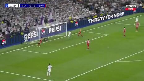 No baja los brazos: Mbappé descuenta ante Bayern y le da vida al Madrid para la revancha