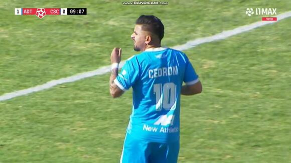 Víctor Cedrón marcó el 1-0 de ADT sobre Sporting Cristal desde el punto penal. (Video: L1 MAX)