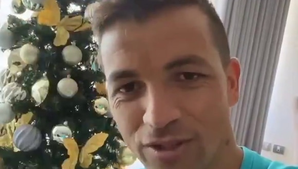 Gabriel Costa y su salido a Sporting Cristal por los 65 años del club.