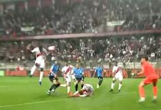 Así se vivió a ras de campo el gol de Miguel Araujo en el Perú vs. Uruguay por Eliminatorias