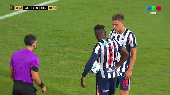 Penal errado por Eryc Castillo en el Alianza Lima vs. 2 de Mayo | VIDEO: Telefé