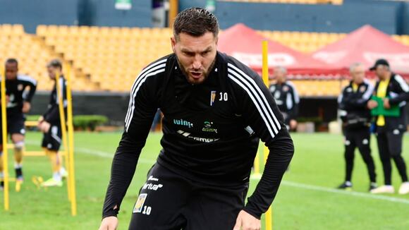 Tigres vs. Motagua juegan por la Concachampions (Video: @TigresOficial).