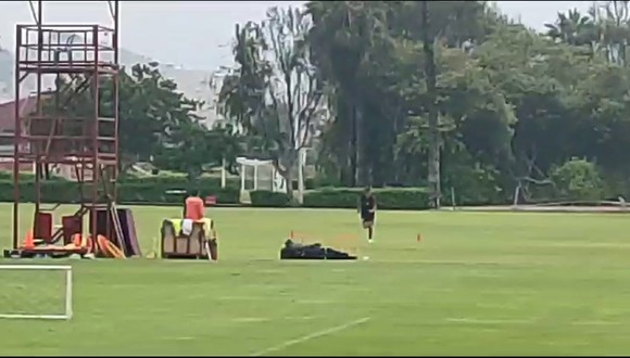 Diego Dorregaray entrenó de manera diferenciada en Campo Mar. (Video: Wilmer Robles / Depor)