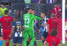 ¡Libertad se queda con uno menos! Hugo Martínez, expulsado por agredir a Renzo Garcés en Alianza