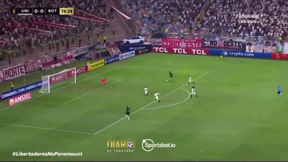 El gol de Jeffinho para el 1-0 de Botafogo sobre Universitario. (ESPN)