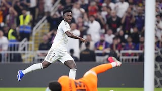 ¡Con lujo incluido! Gol de Vinícius Jr. para el 1-1 de Real Madrid vs. Barcelona por la Supercopa