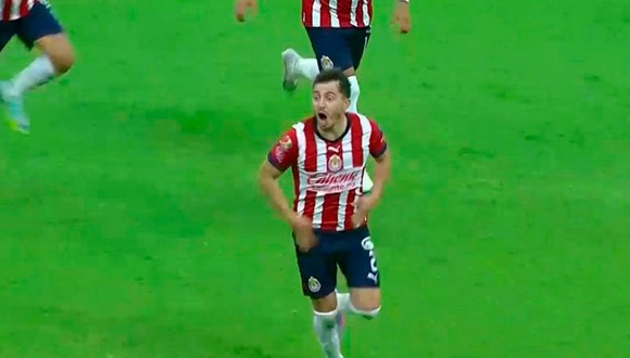 ¡Bombazo! Alan Mozo anota para el 1-2 del América vs. Chivas (Video: TUDN).