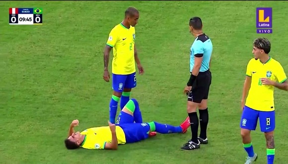 Weverton salió lesionado e ingresó Douglas Mendes en el Perú vs. Brasil. (Video: Latina)