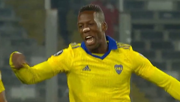 Luis Advíncula anotó el 1-0 de Boca vs. Colo Colo. (Video: ESPN)