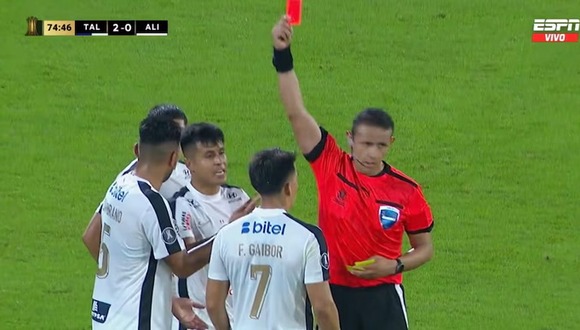 Carlos Zambrano se refirió al incómodo momento que vive por las expulsiones. (Video: Jax Latin Media)