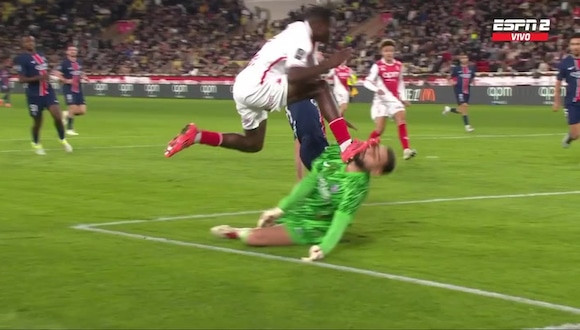 Gianluigi Donnarumma sufrió un corte en el PSG vs. Mónaco. (Video: ESPN)
