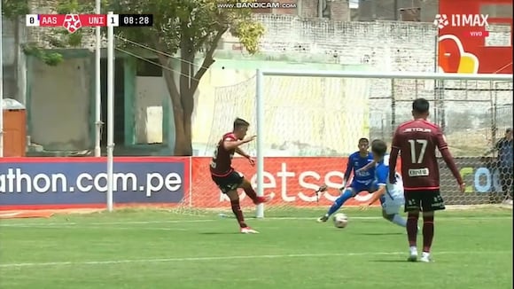 Martín Pérez Guedes se convirtió en autor del primer gol del partido entre Universitario vs Alianza Atlético. (Video: Liga 1 MAX)