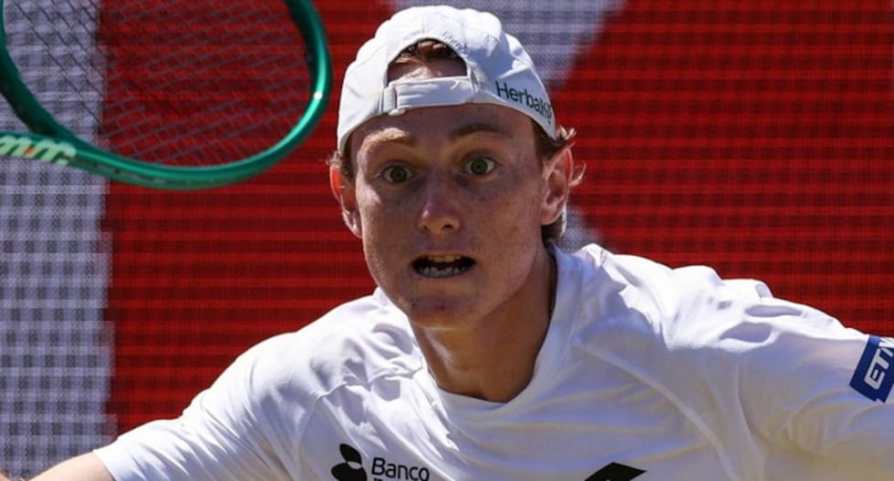 Up, Peru! Ignacio Buse defeated 3-1 to Emilio Nava and took the win at Wimbledon