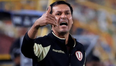Araujo y su postura sobre la salida de Álvaro Barco, en medio del triunfo de Universitario: “Todo ha sido rápido”