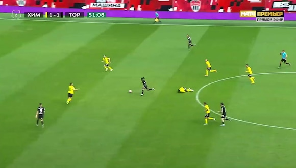 Yordy Reyna asistió en gol de Torpedo Moscú. (Video: @RPLNews_eng / Twitter)