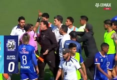 ¡Bronca en el final! Tarjeta roja a Christofer Gonzáles y discusión, tras partido de Sporting Cristal